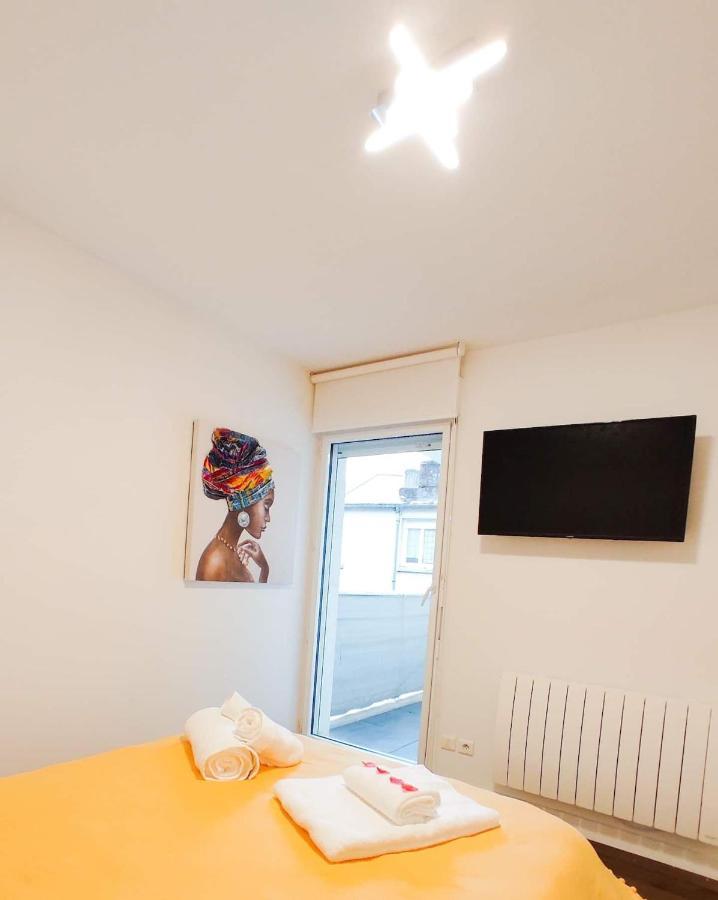 T3 Au Centre Ville Avec Balcon, Parking Gratuit Кимпер Екстериор снимка