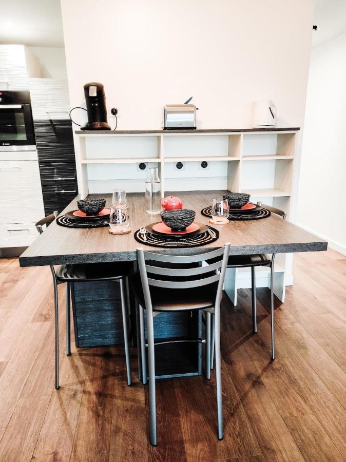 T3 Au Centre Ville Avec Balcon, Parking Gratuit Кимпер Екстериор снимка